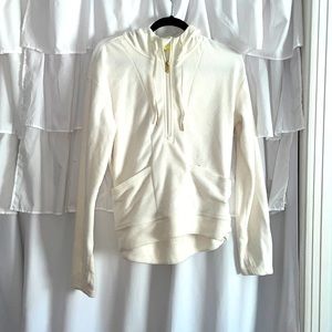 Cozy material quarter zip all in motion in the color white/cream color